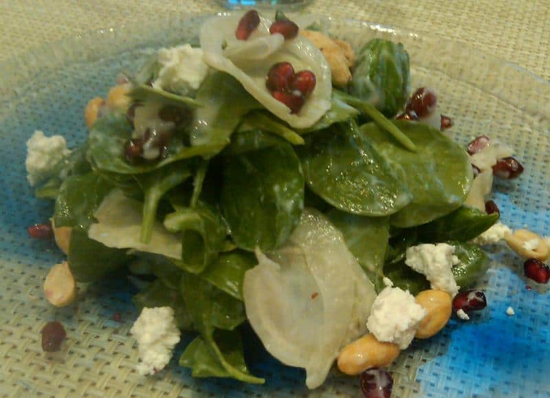 Baby Spinach Salad with Yogurt Dressing