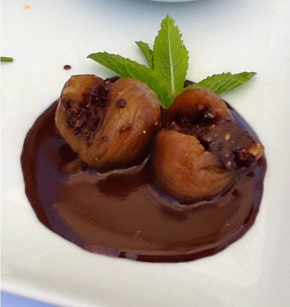 Figs Stuffed with Chocolate and Almonds Goodtaste with Tanji