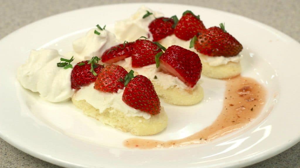 HEB-Strawberry-Shortcake