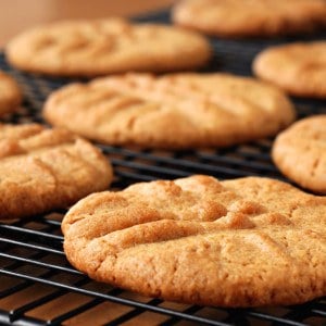 Sriracha Peanut Butter Cookies