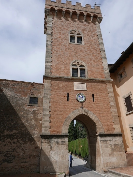 Entrance to Bolgheri