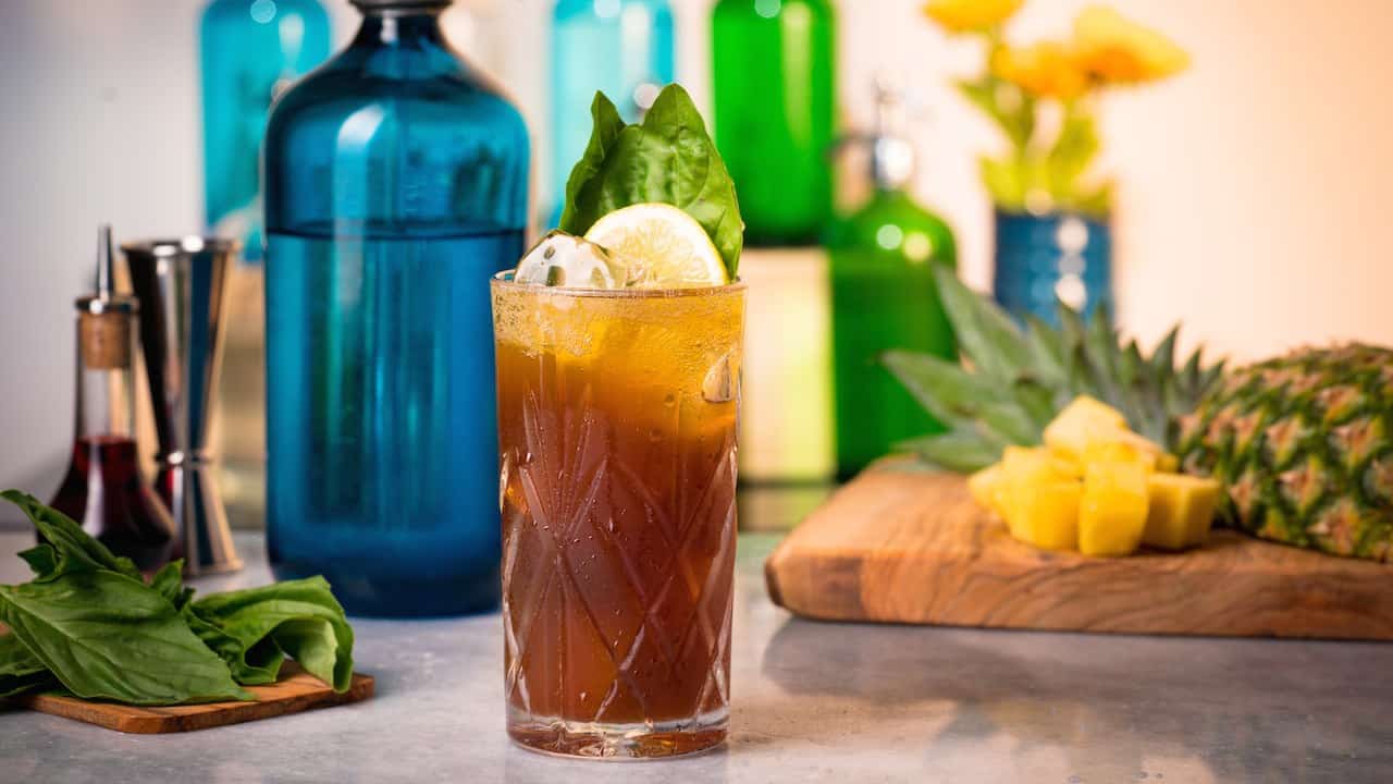 Sand and Smoke Cocktail Goodtaste with Tanji