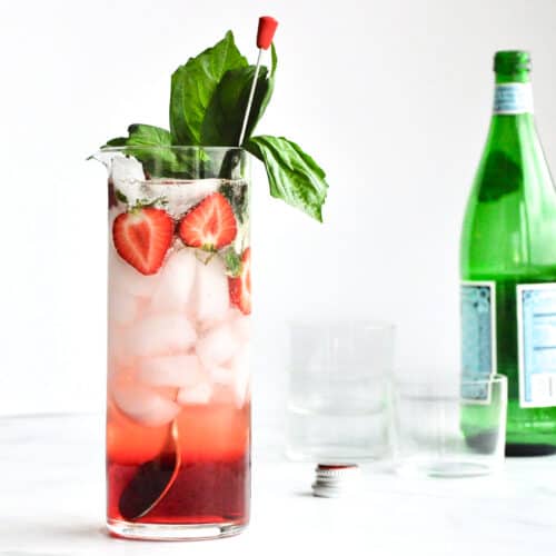 Strawberry Gin Spritz