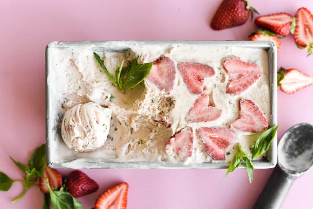 Strawberry Basil ice cream 06