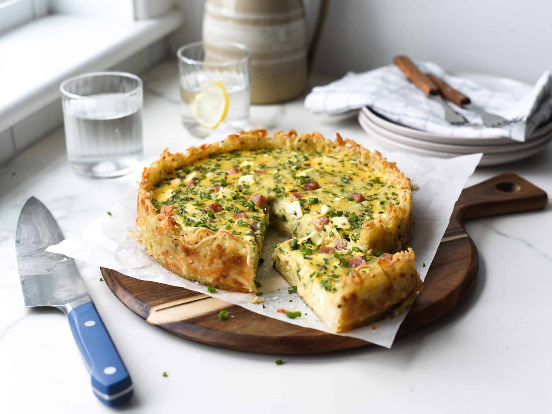 Ham and White Cheddar Quiche with Crispy Hash Brown Crust Goodtaste
