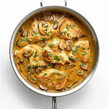 Chicken Breasts with Mushroom Sauce