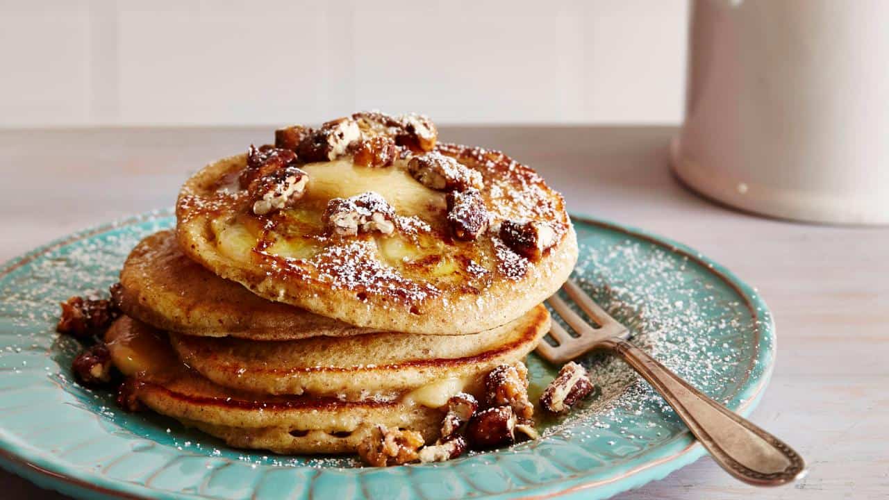 Banana Pecan Pancakes Banana Pecan Pancakes