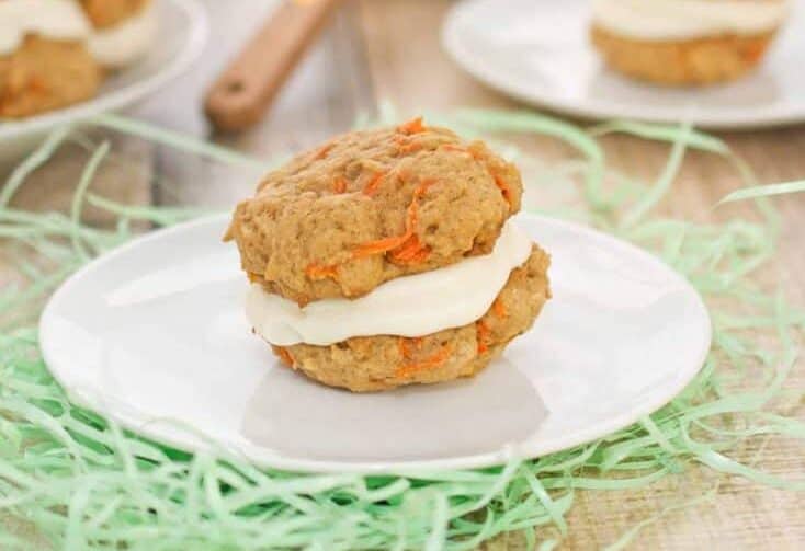 Carrot Cake Whoopie Pies