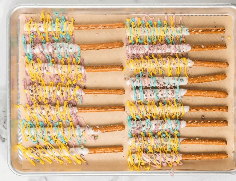 Easy Easter Pretzel Rods