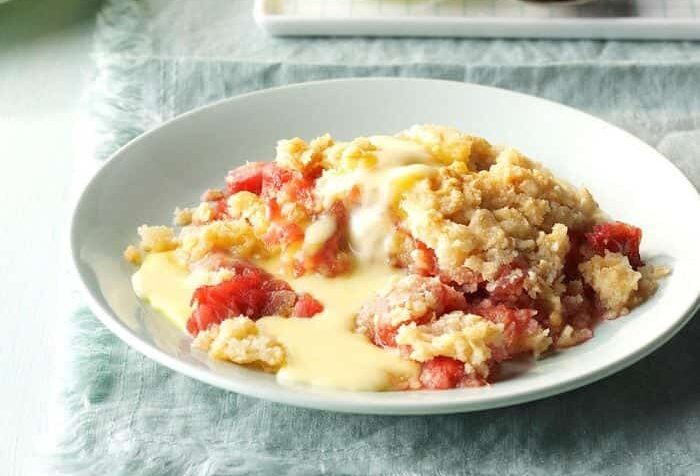 080124 english rhubarb crumble