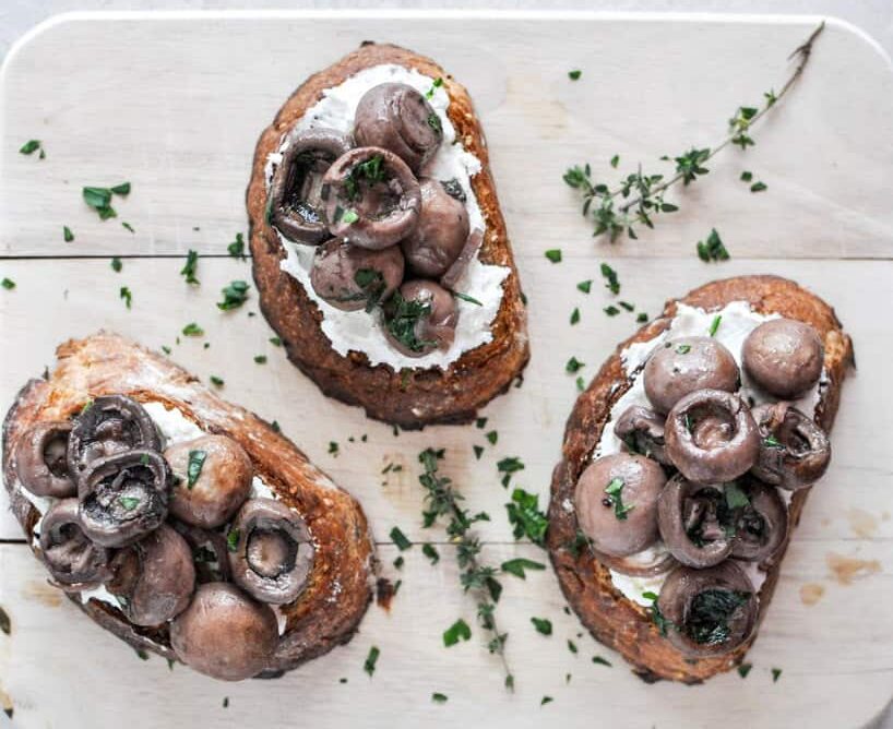 082724 mushroom red wine toasts