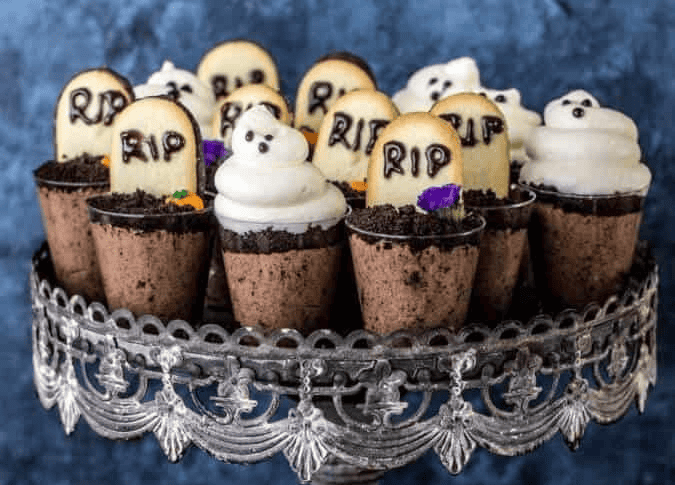 102424 halloween dessert shooters