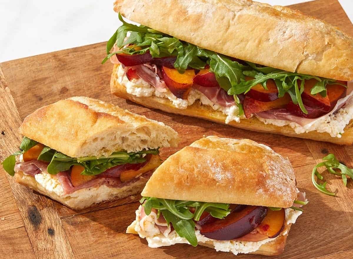 peach prosciutto sandwich peach prosciutto sandwich