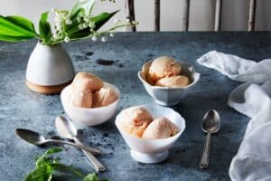 food 52 peaches and sour cream ice cream